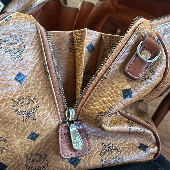 MCM BOSTON BAG - Picture 17 of 17